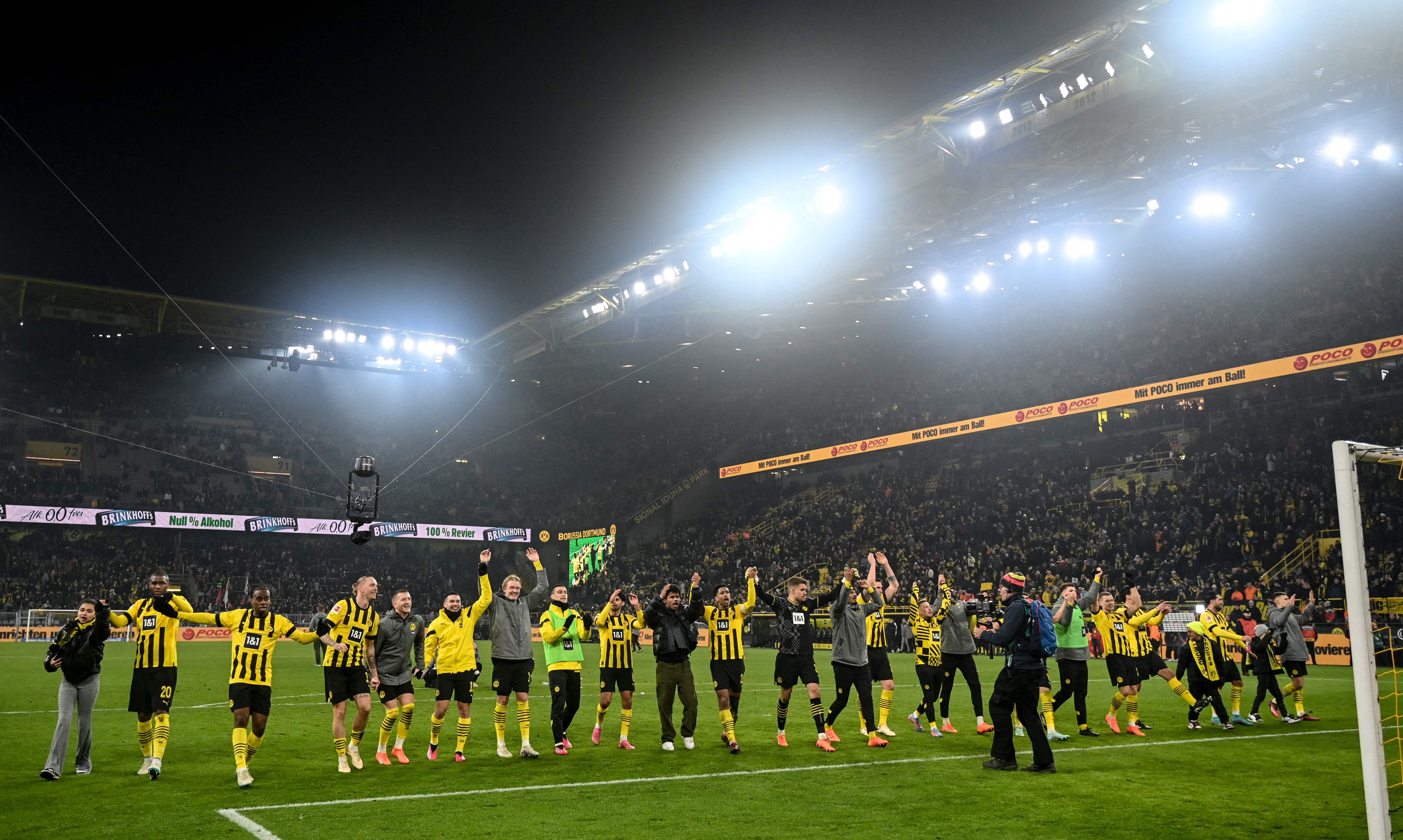 ڤیدیۆ؛ دۆرتموند لە راماڵینی یانەکان بەردەوامە