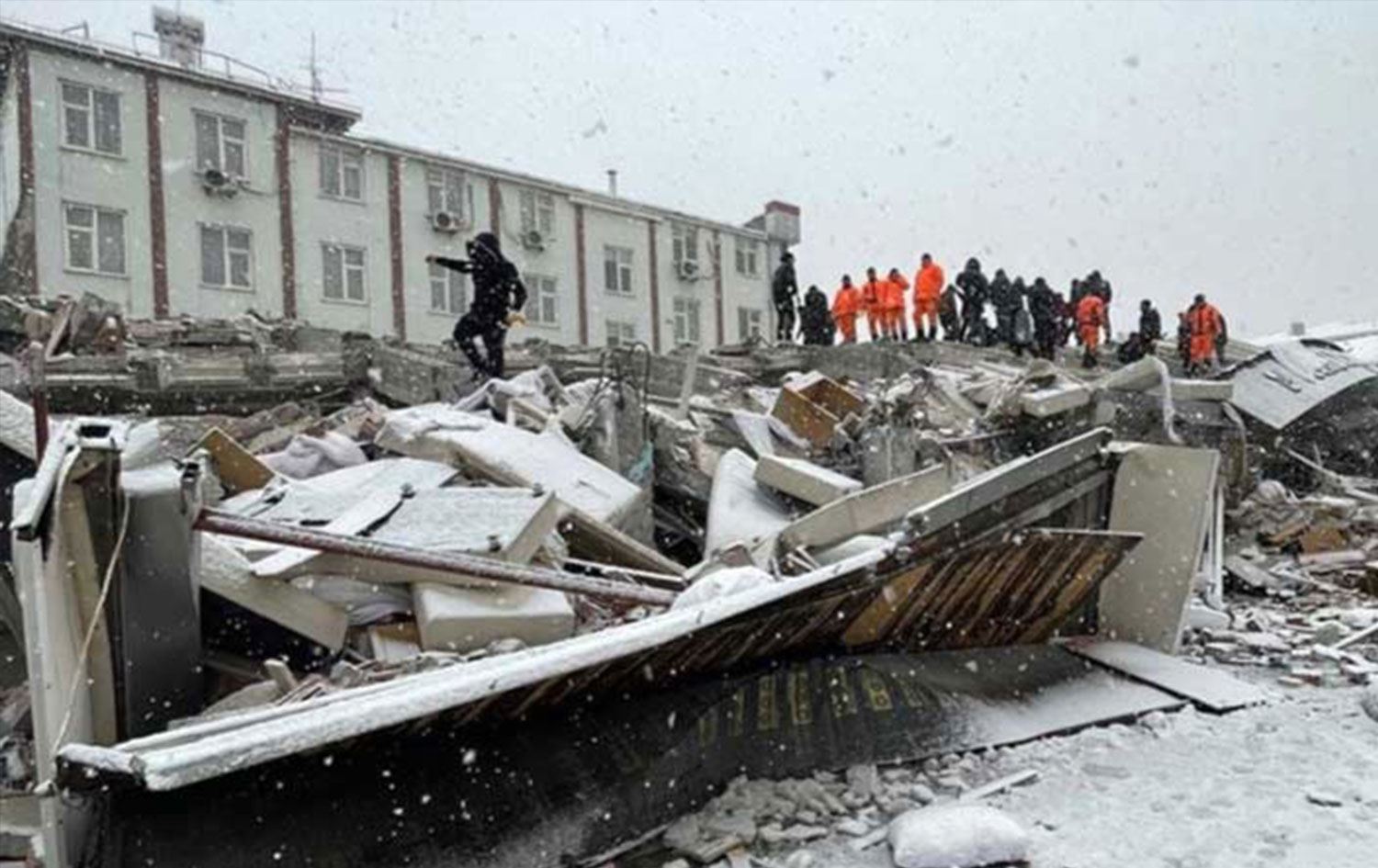 Meteoroloji deprem bölgesindeki iller için uyardı