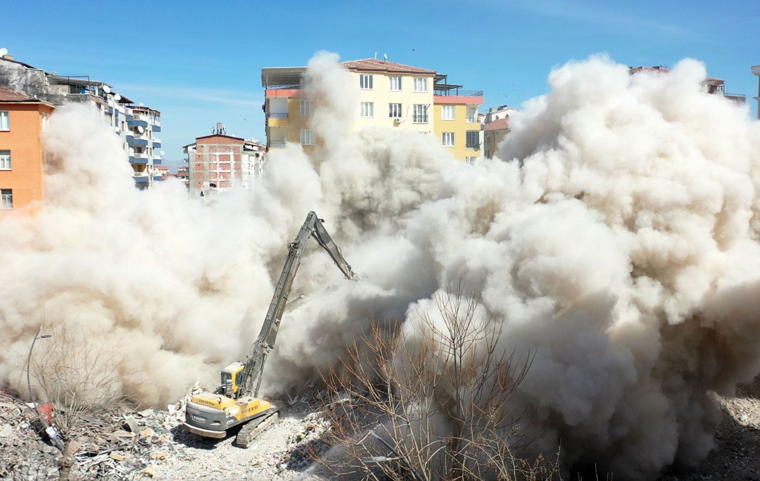 Deprem bölgesinde acil yıkılacak bina sayısı 232 bin 632