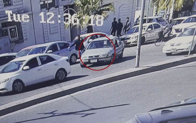 VIDEO - Dema nimêj dikir 56 hezar dolarên wî hatin dizîn