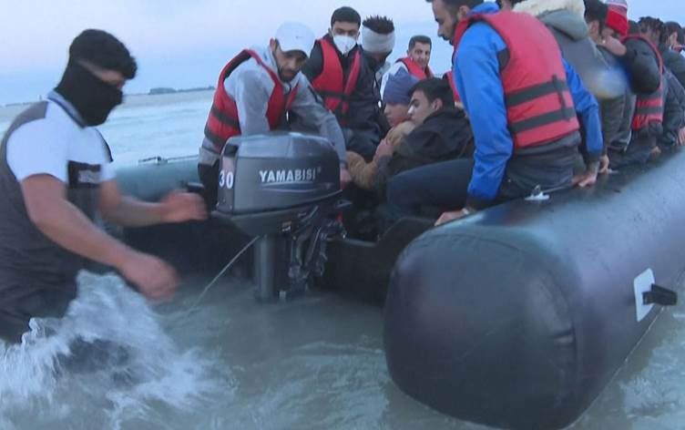 Brîtanya êdî koçberan neyasayî wernagire