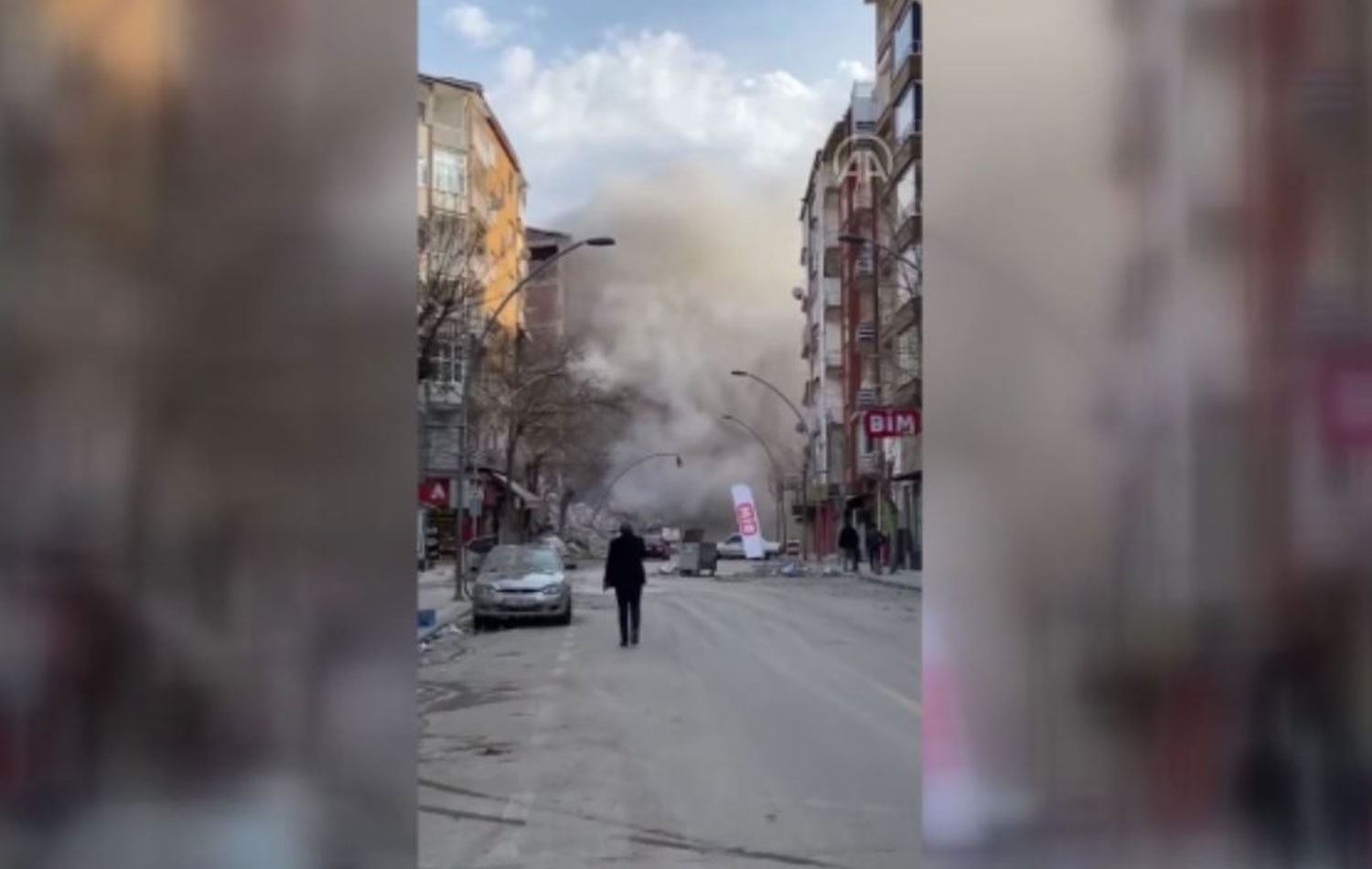 Malatya'da 5 katlı bina çöktü