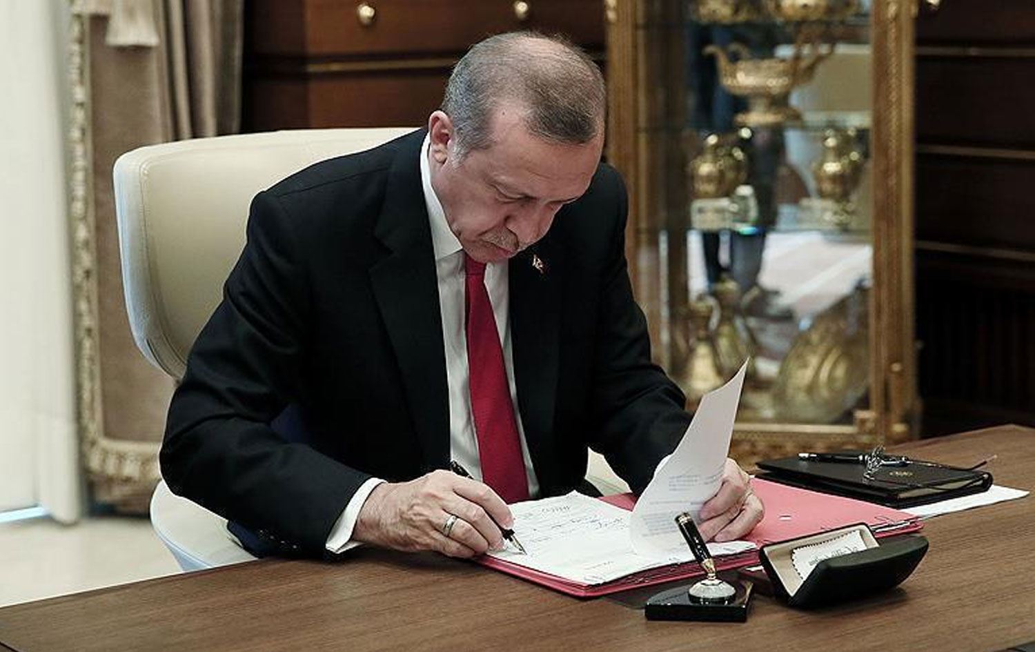 Erdoğan'dan OHAL ilan edilen iller için yeni kararlar