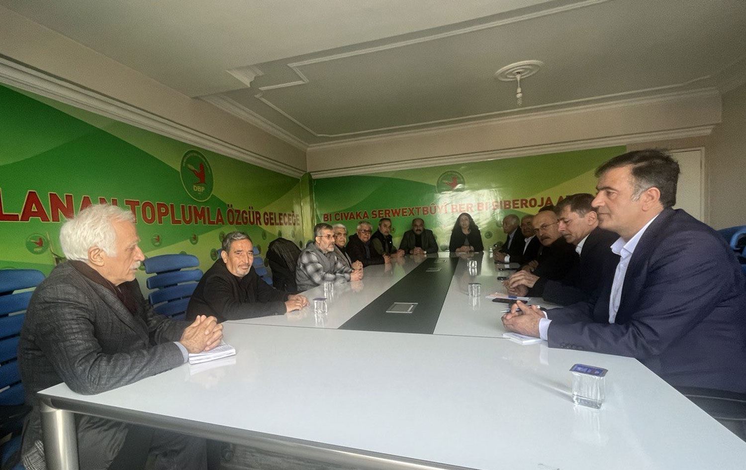 Amed: Tifaqa Kurdistanî li ser hilbijartinê civiya