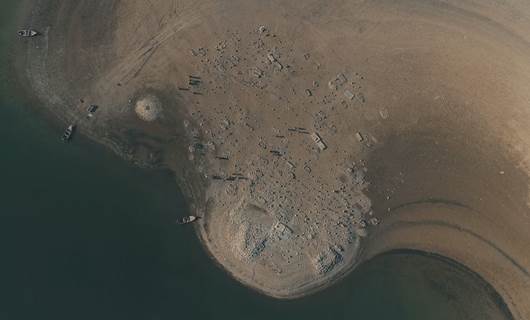 انخفاض منسوب مياه سد الموصل يظهر معالم إزيدية بقرية خانكي القديمة