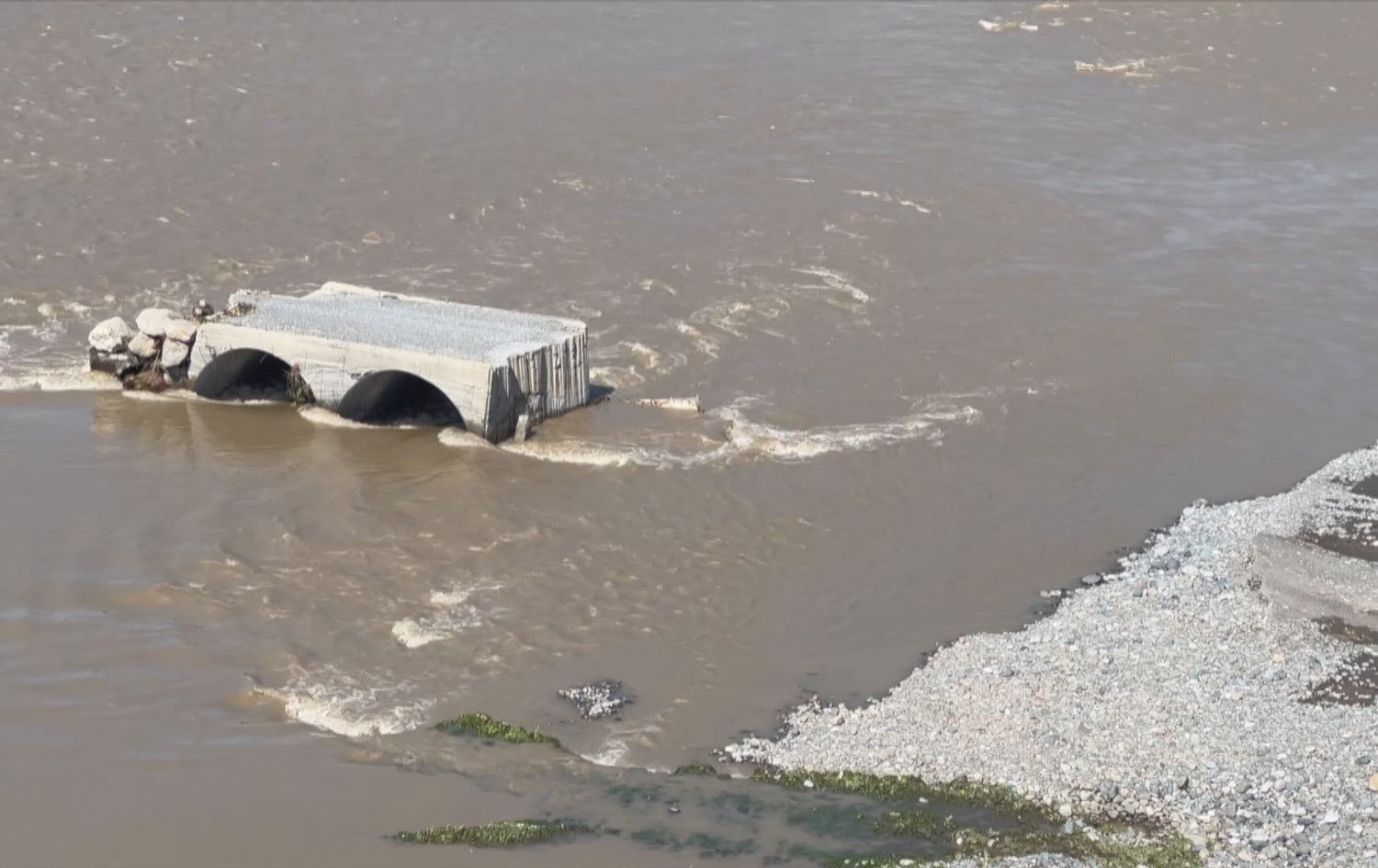 لە سنووری قەڵادزێ دانیشتووانی 15 گوند داوای چاککردنەوەی پردێک دەکەن