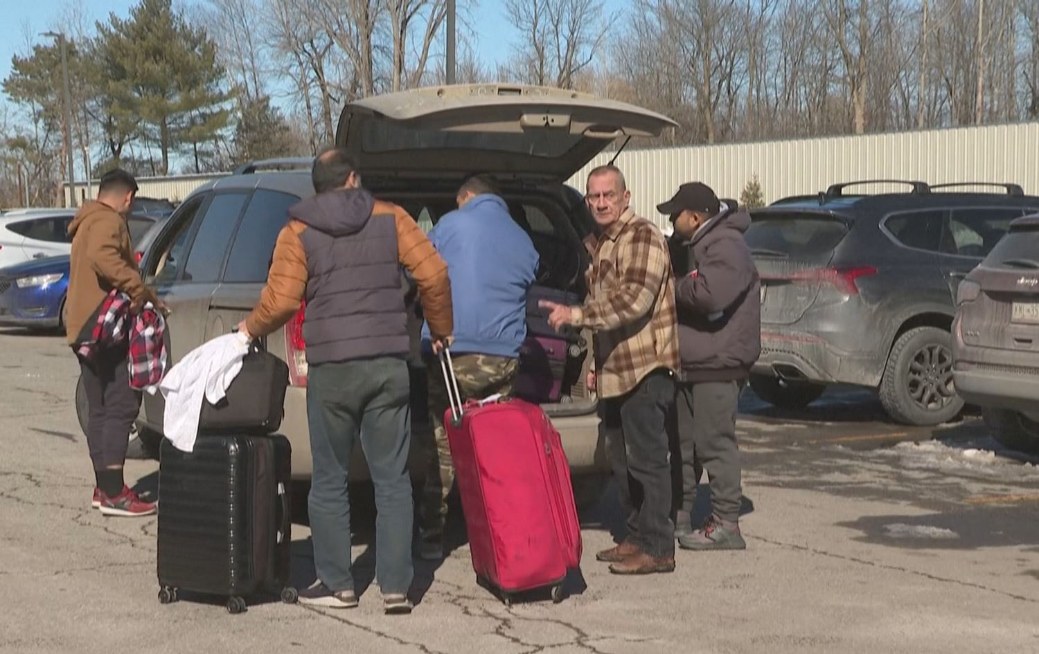 کۆچبەران لە زۆربەی وڵاتانی جیهانەوە روو لە کەنەدا دەکەن