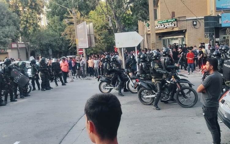 Hengaw: Di xwepêşandanên Rojhilatê Kurdistanê de 134 kes hatine kuştin