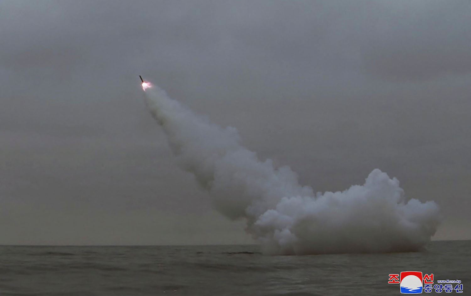 کۆریای باکوور دوو مووشەک تاقیدەکاتەوە