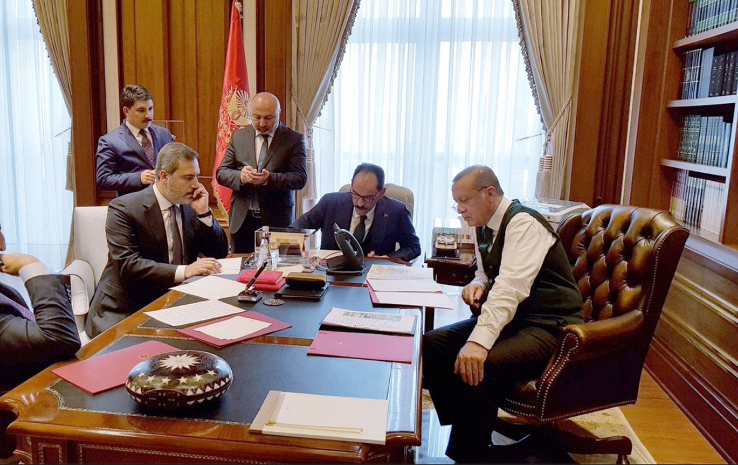 Kulis: MİT Başkanı Hakan Fidan aday olmak için istifa edecek iddiası