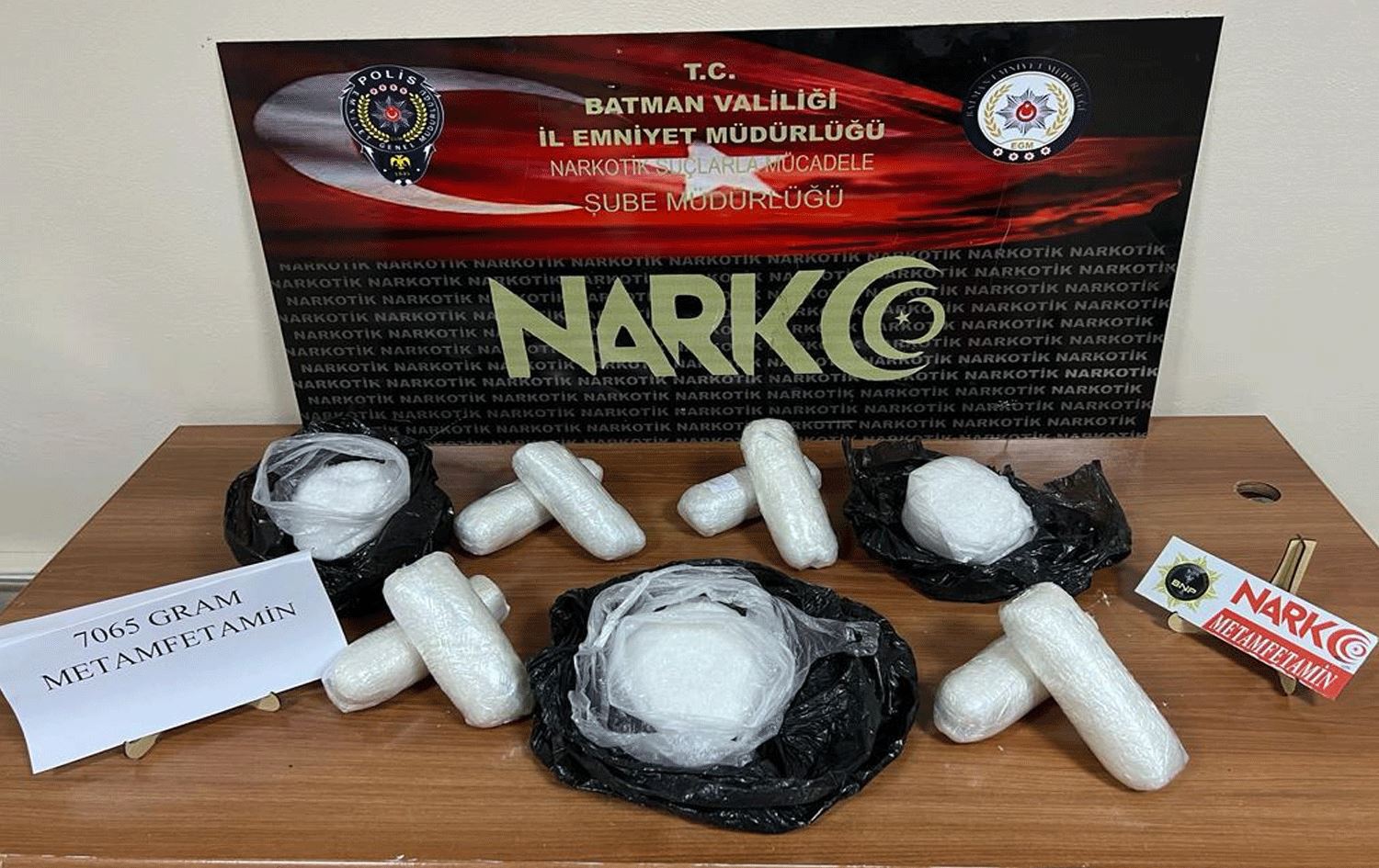 Batman'da bir tırda 7 kilo 65 gram uyuşturucu ele geçirildi