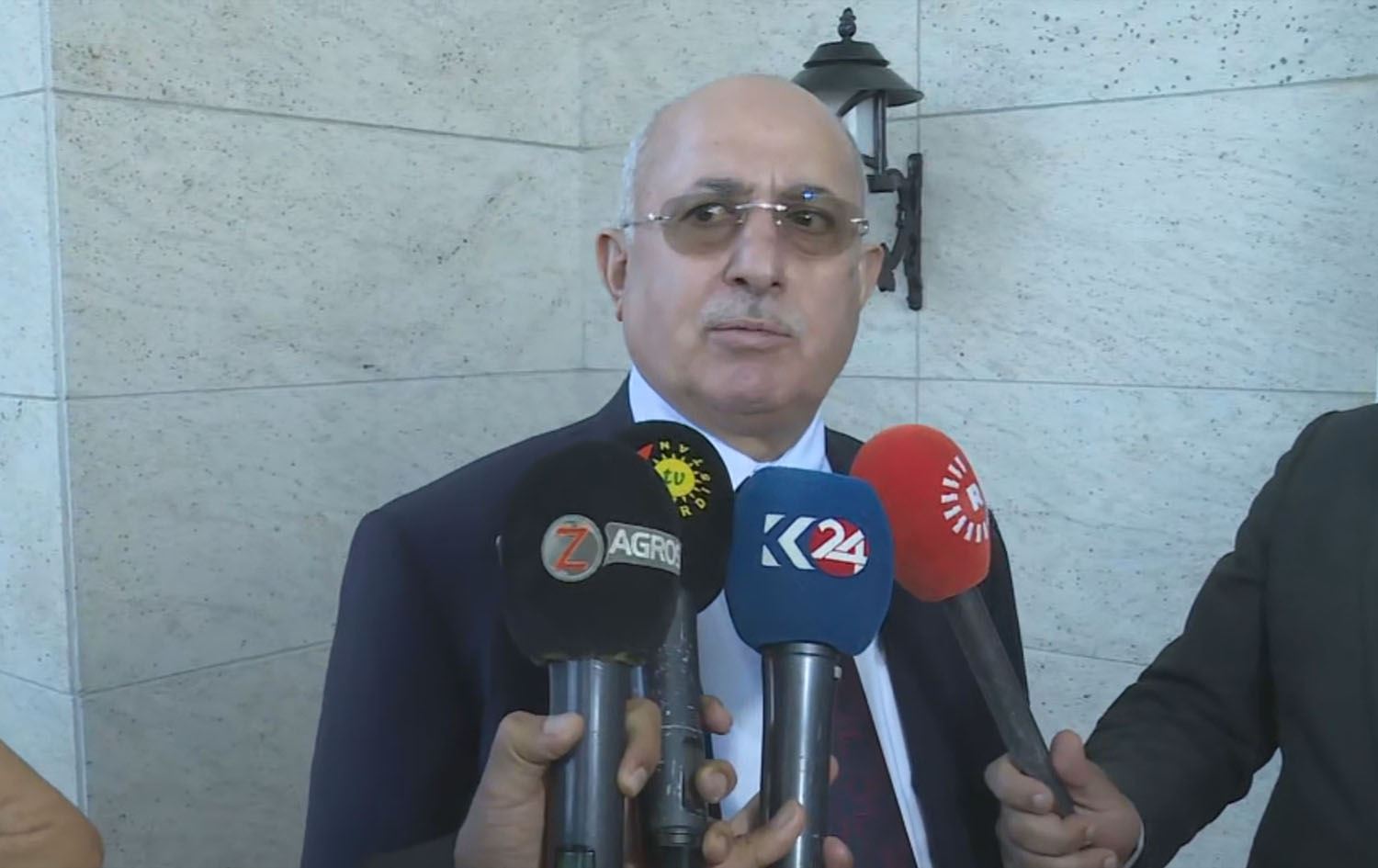 وەزیری دارایی: 400 ملیارەکە بۆ مووچەیە و بە رێکوپێکی دابەشدەکرێت