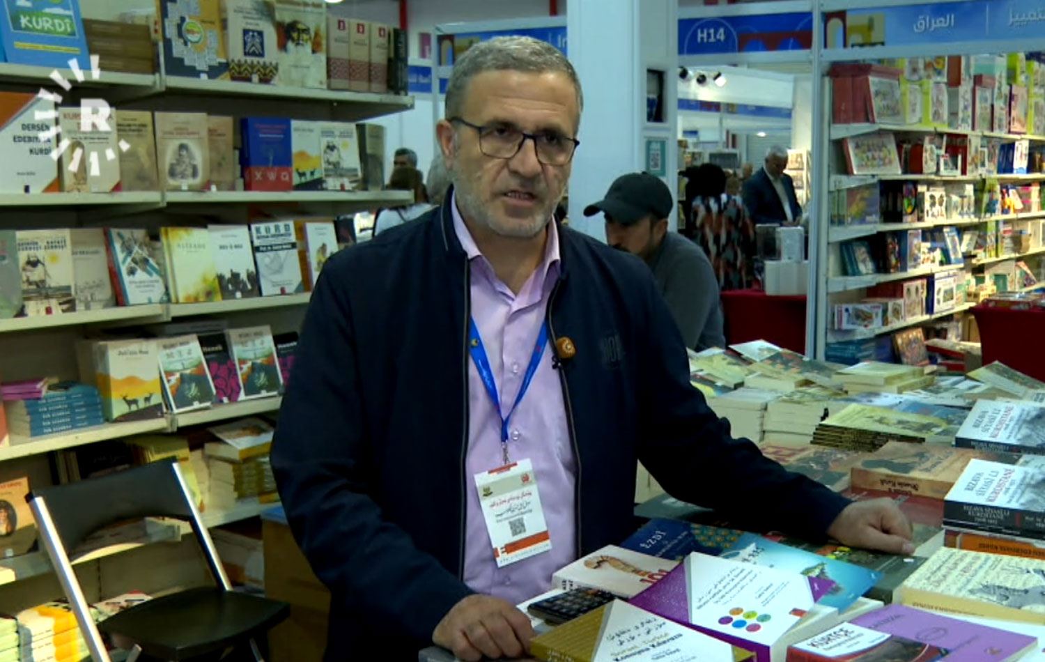 Yazar Qahir Bateyî, eserleriyle 15. Uluslararası Erbil Kitap Fuarı’nda
