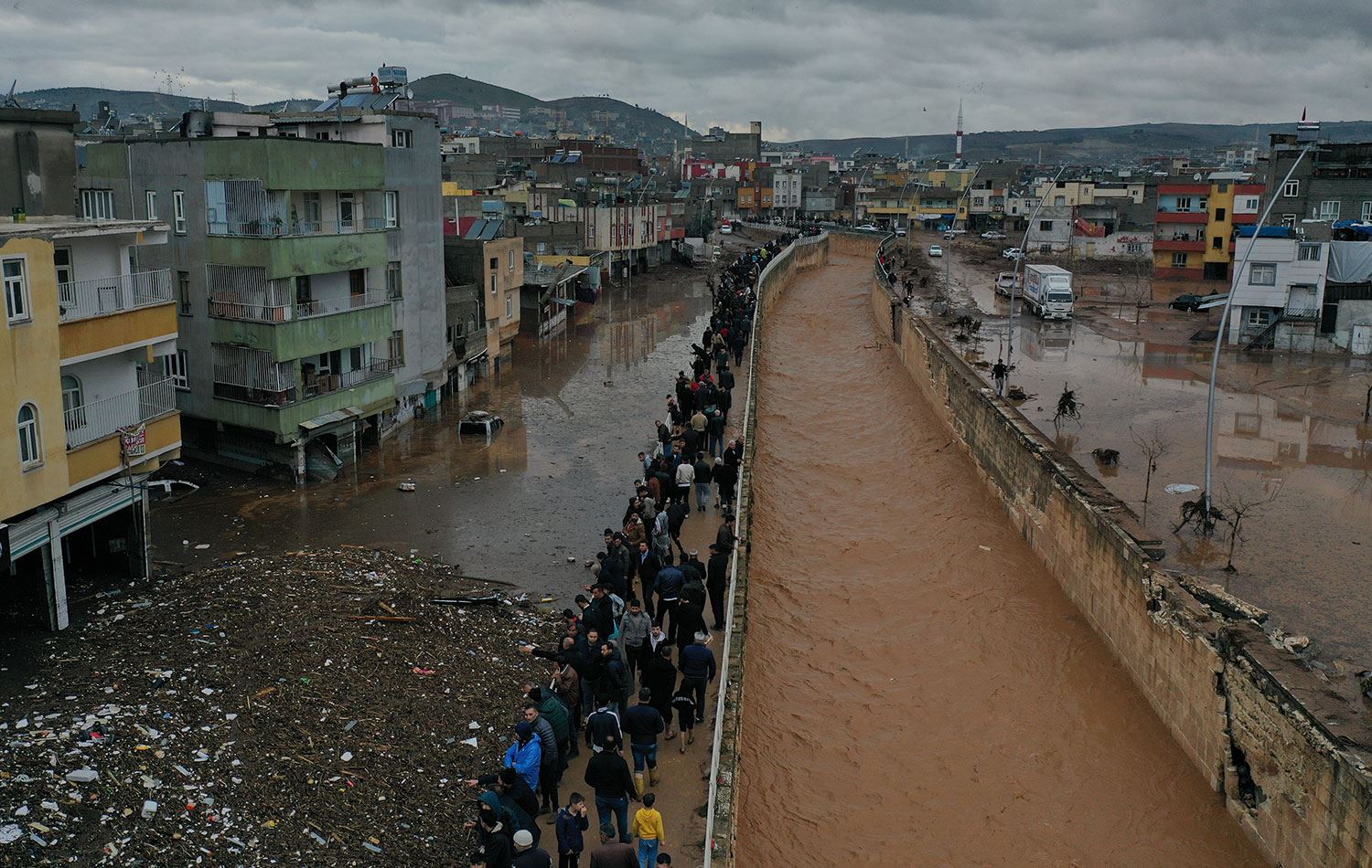 Şiddetli yağış deprem bölgelerinde cuma ve cumartesi de bekleniyor