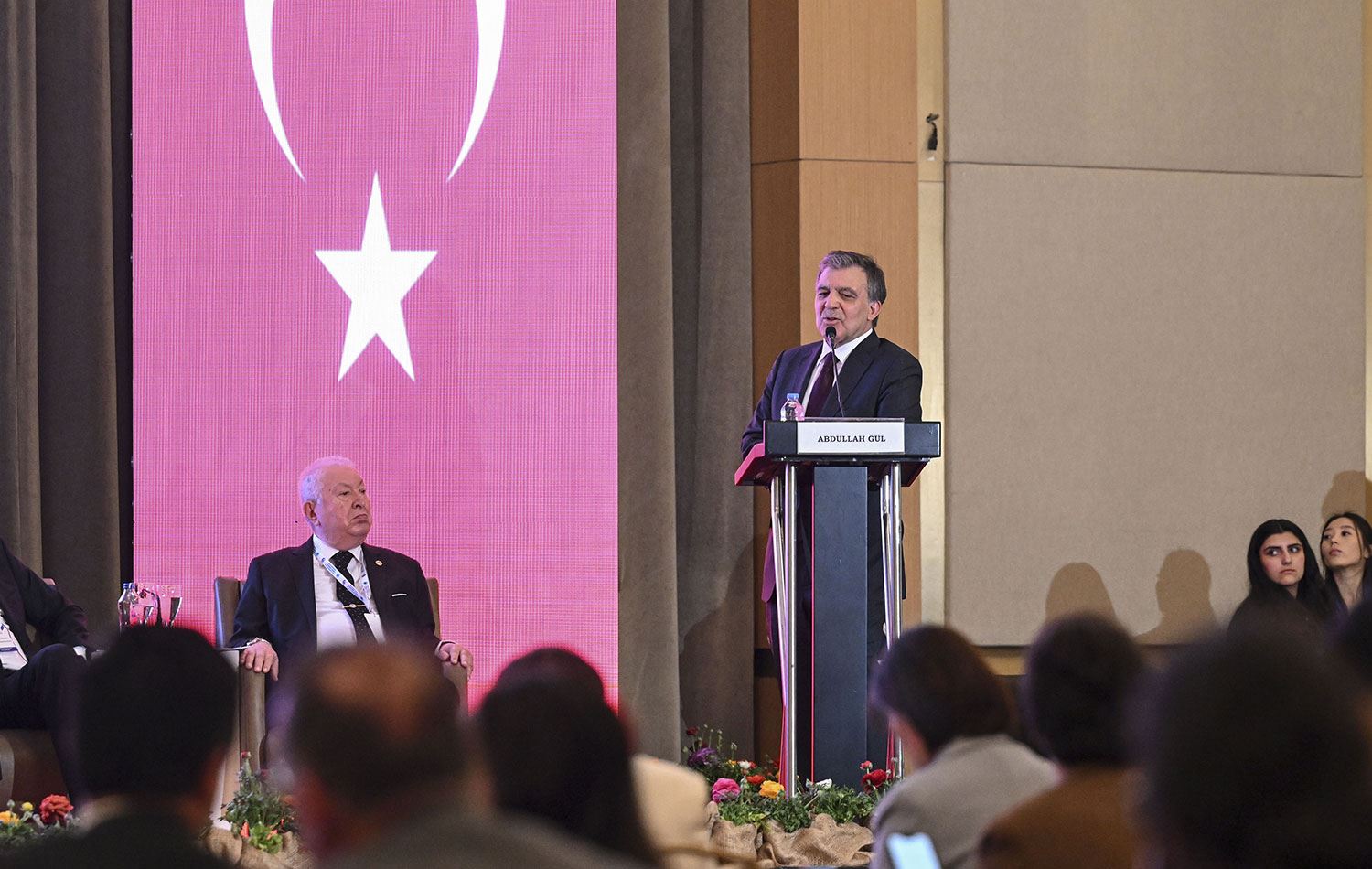 Abdullah Gül: Ülkelerimizi iyi yönetirsek felaketlerle mücadele daha kolay olur
