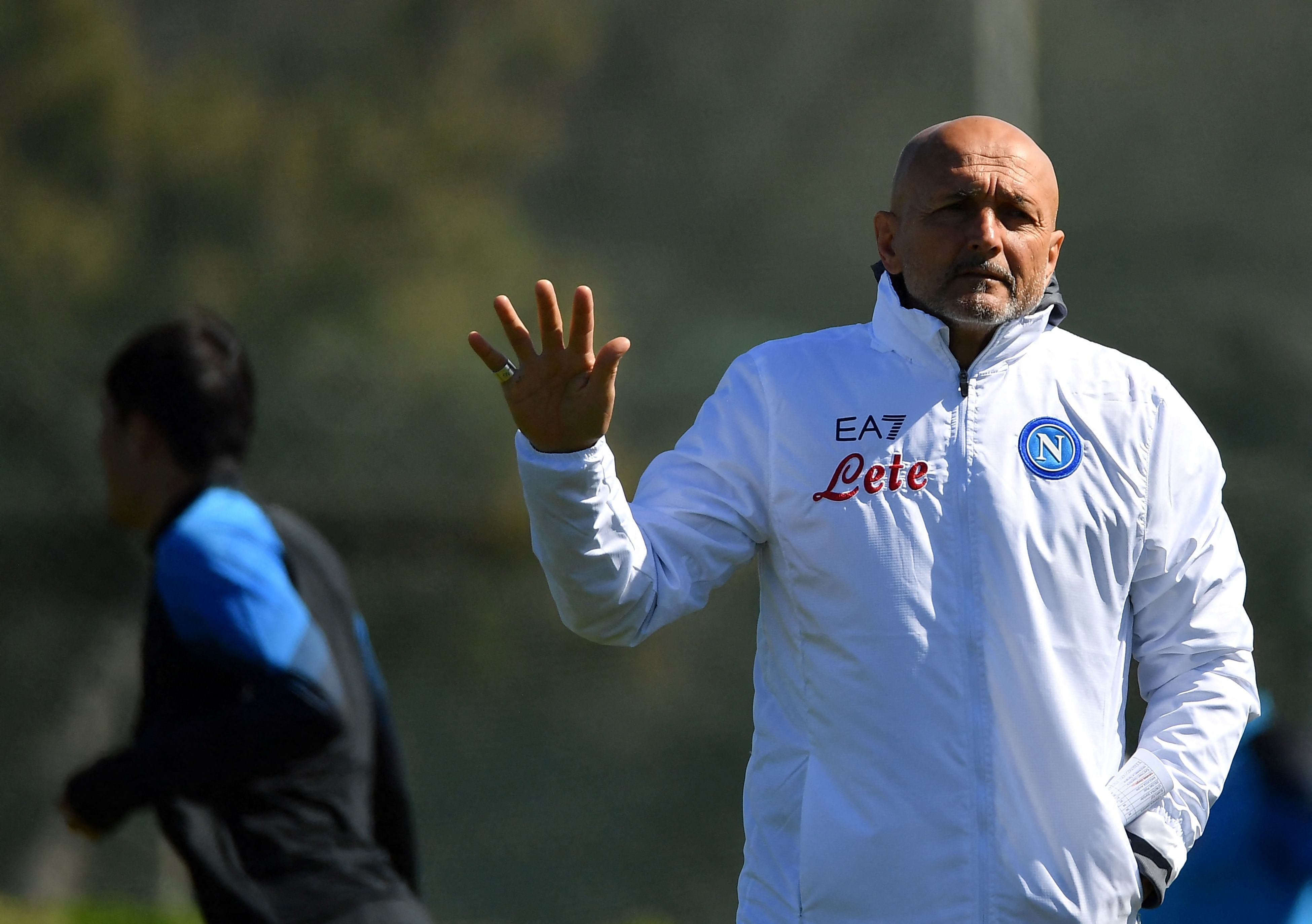 سپالێتی بە تووندی وەڵامی گواردیۆلا دەداتەوە و باسی مارادۆنا دەکات