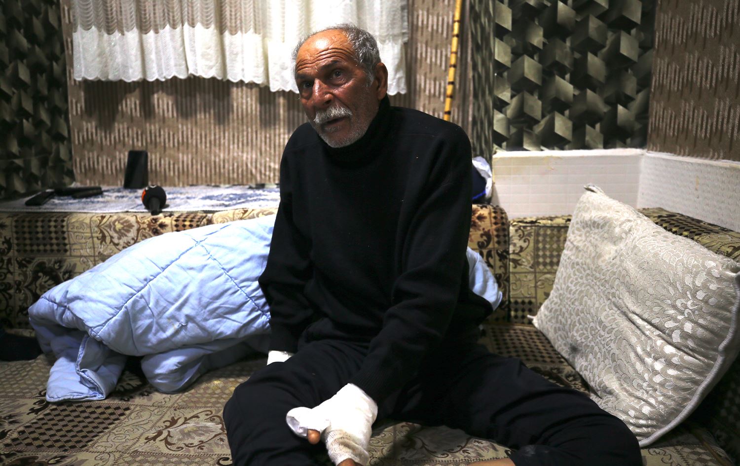 Riha: Welatiyê 63 salî yê ku ber avê ketibû behsa wan kêliyên bitirs kir