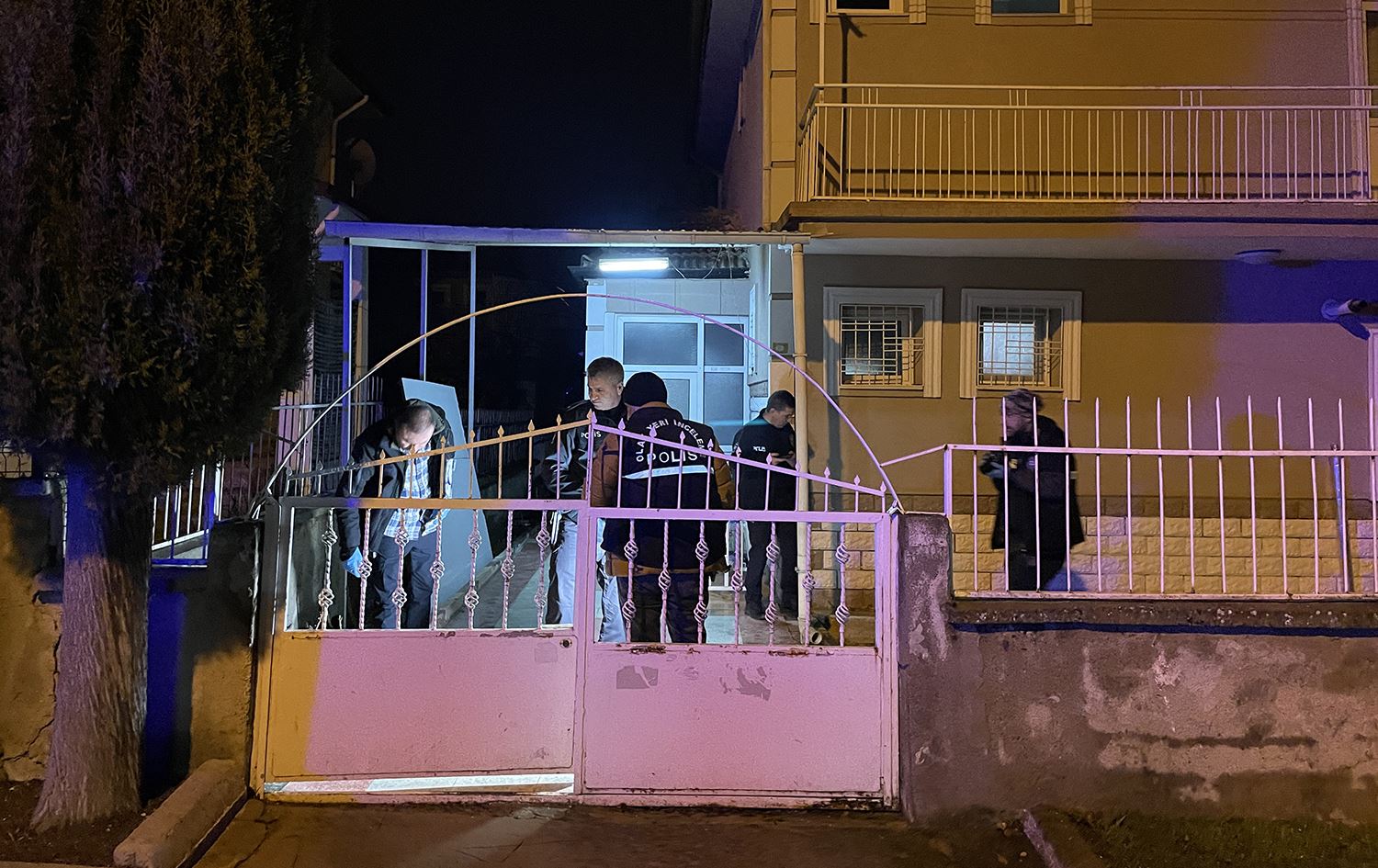 Li Xarpêtê pevçûn: 2 bira birîndar bûn