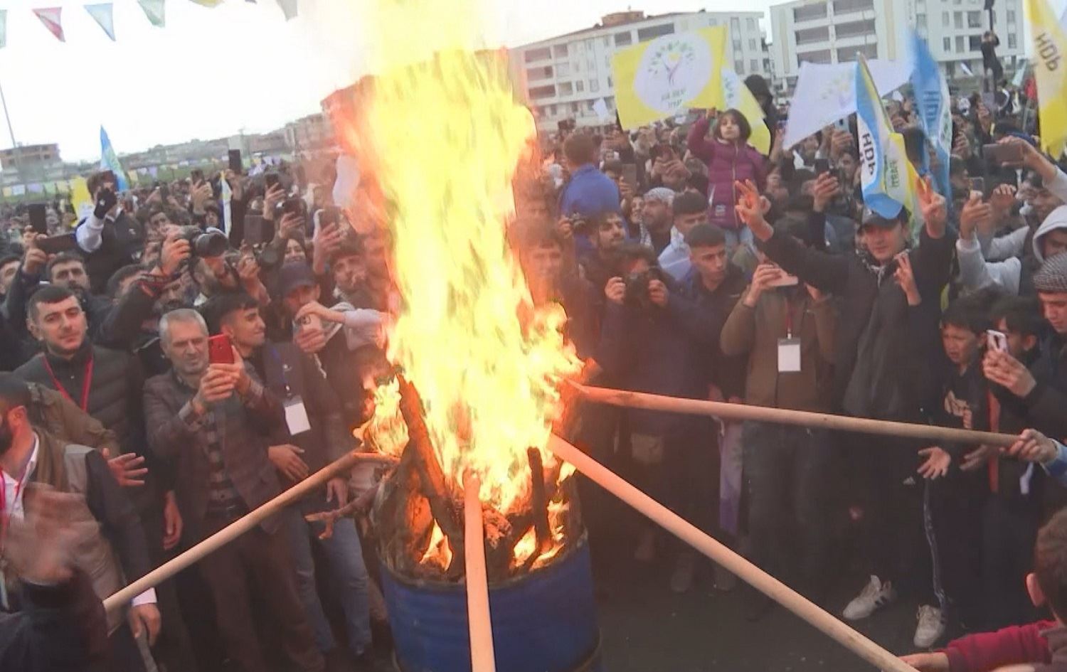 پەیامی نەورۆز لە باکووری کوردستان؛ "دەبێ کورد یەکگرتوو بن"