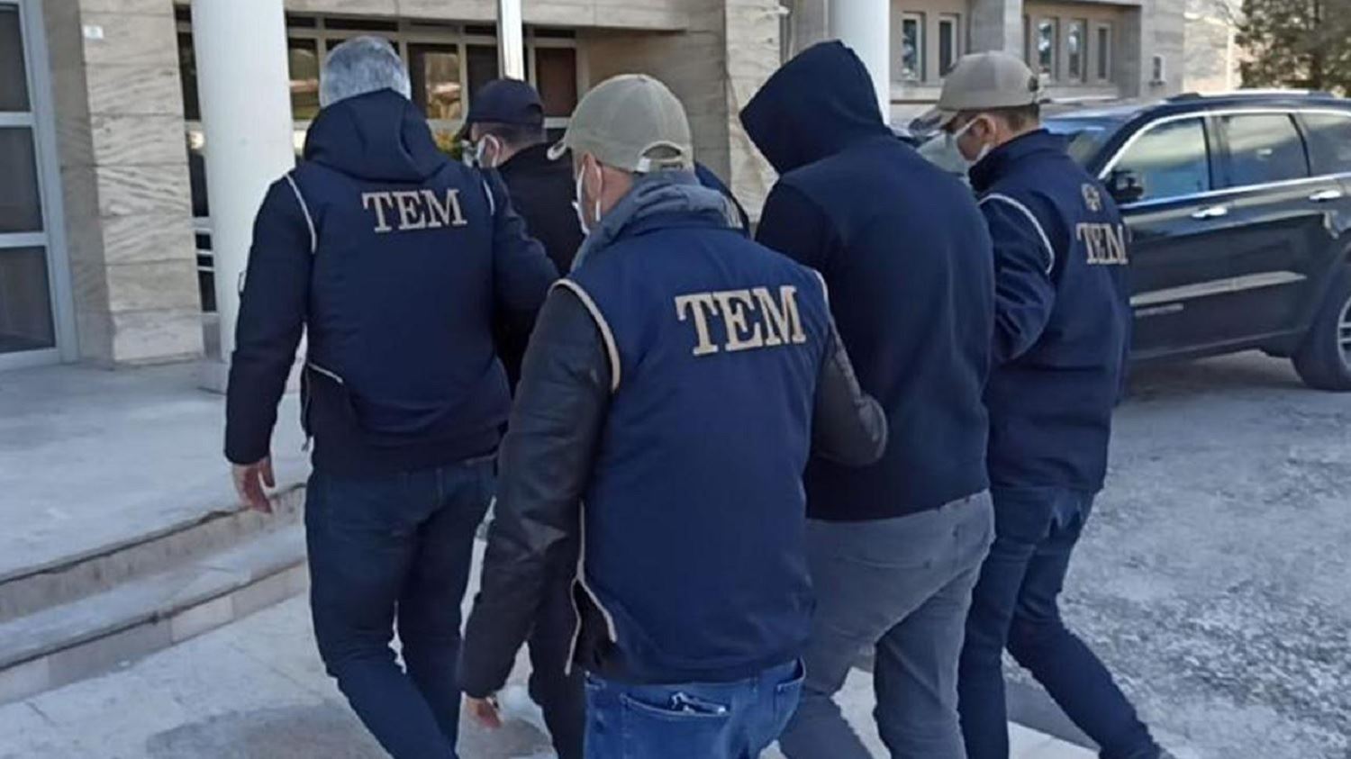 Li Stenbolê bi hinceta Cemaeta Gulen 14 kes hatin desteserkirin