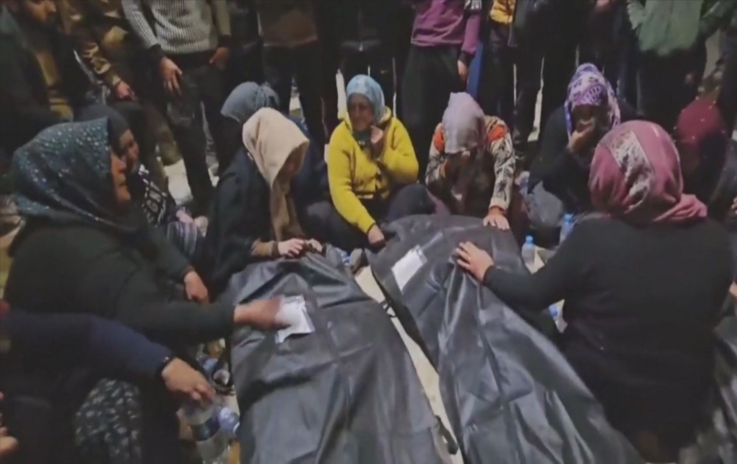 Li Efrînê ji bo rêzgirtina li şehîdên Newrozê şîn hat ragihandin