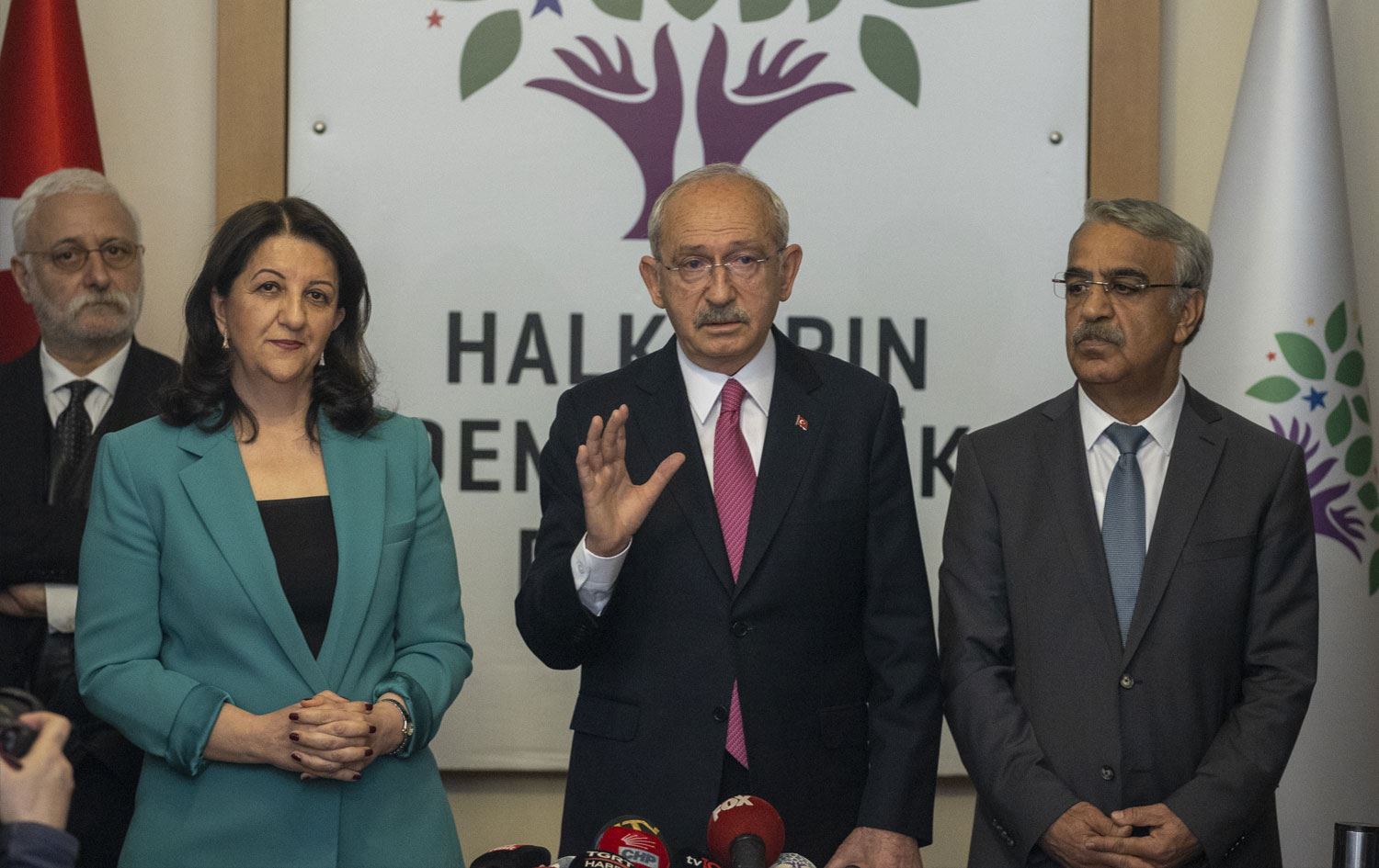 Selvi, HDP’nin Millet İttifakı’dan taleplerini yazdı