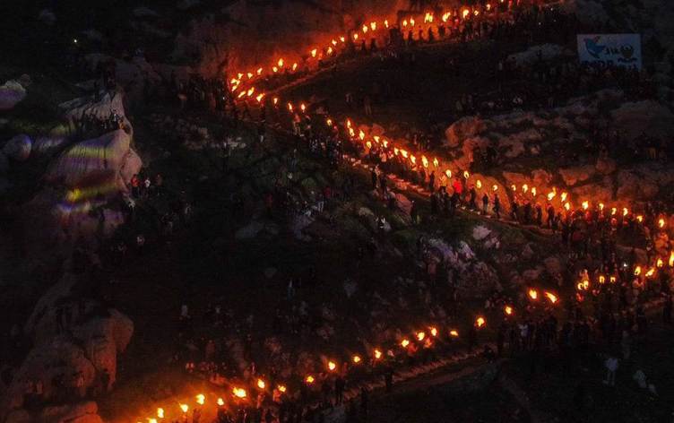 Newroz capital Akre lights up in celebrations and... | Rudaw.net