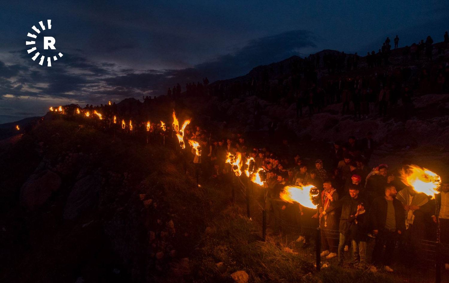 شارەوانیی ئاکرێ: نزیکەی 100 هەزار کەس بەشدارییان لە کردنەوەی ئاگری نەورۆز لە شارەکەمان کرد