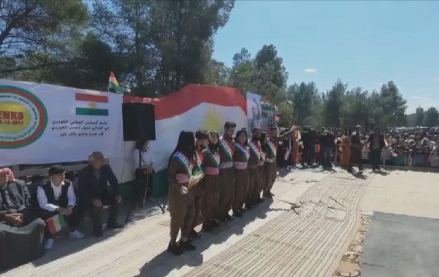 لە کۆبانێ بە ئاهەنگ و بەرزکردنەوەی ئاڵای کوردستان جەژنی نەورۆز پیرۆز کرا