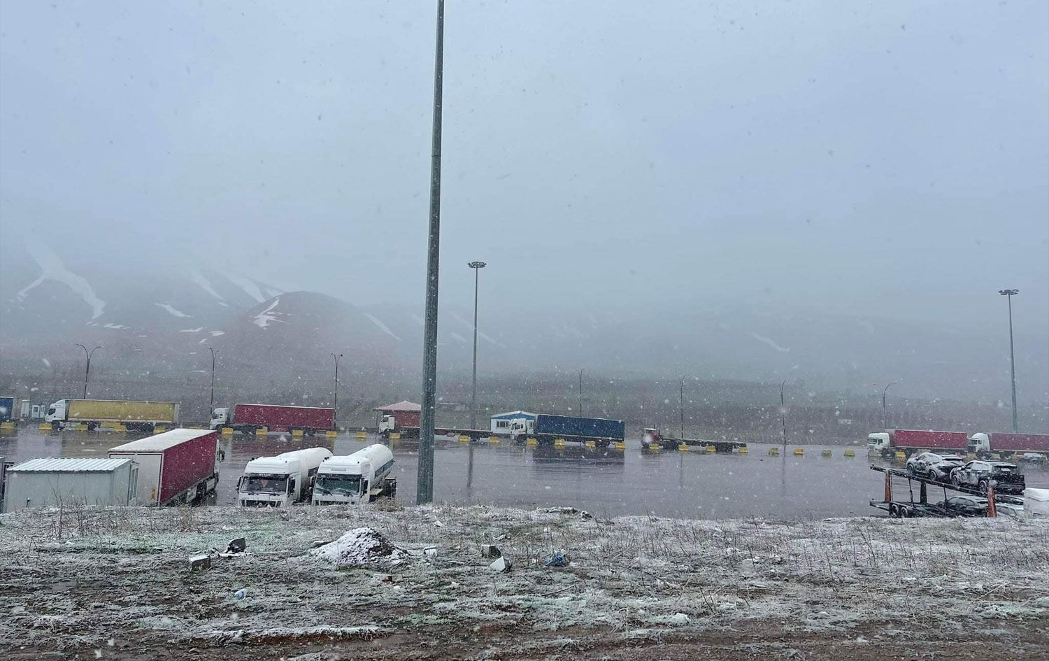 هاتووچۆی بازرگانی لە دەروازەی نێودەوڵەتیی حاجی ئۆمەرانەوە دەستیپێکردەوە