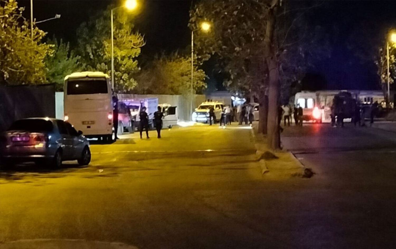 Li Şirnexê şerê du grûpan: Kesek mir û 8 kes birîndar bûn