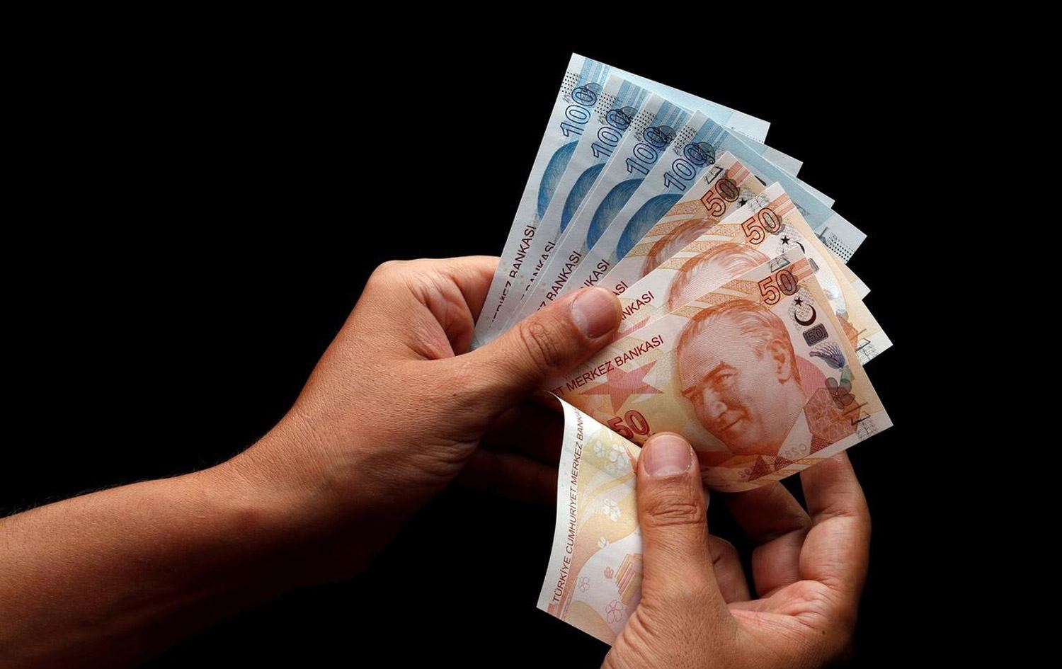 دابەزینی بەهای لیرەی تورکی ریکۆردێکی دیکە تۆمار دەکات