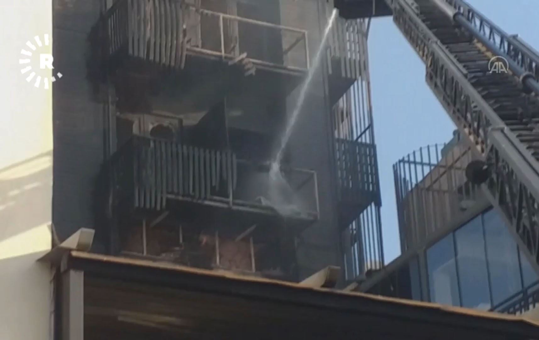 ئاگر لە هۆتێلێک و نەخۆشخانەیەکی ئیستەنبووڵ کەوتەوە؛ سێ کەس گیانیان لەدەستدا