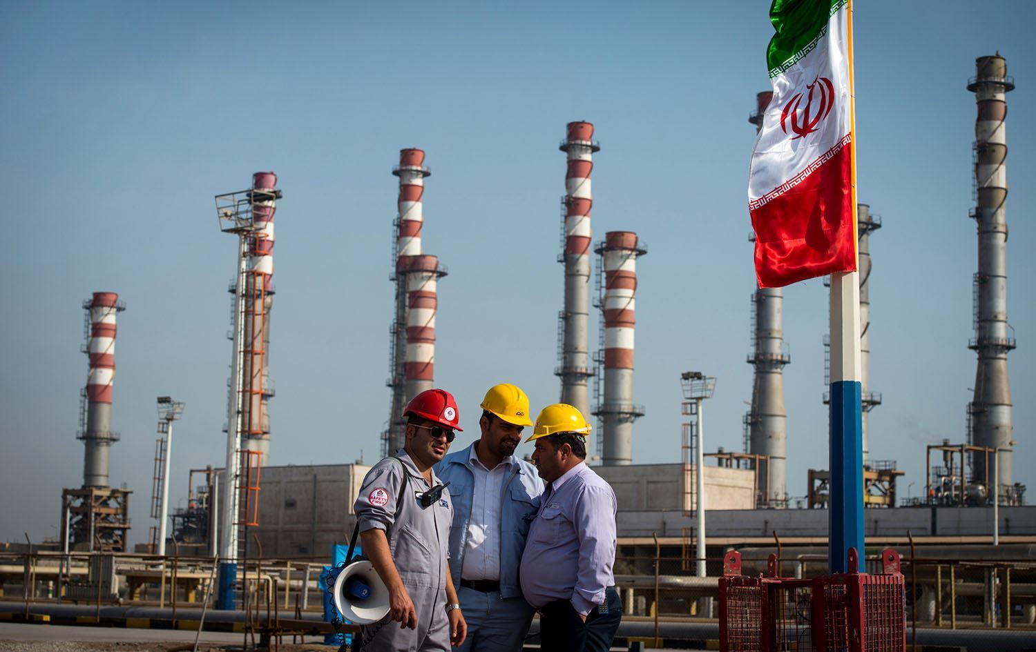 وەزیری دارایی ئێران: رۆژانە 1.3 ملیۆن بەرمیل نەوت هەناردە دەکەین