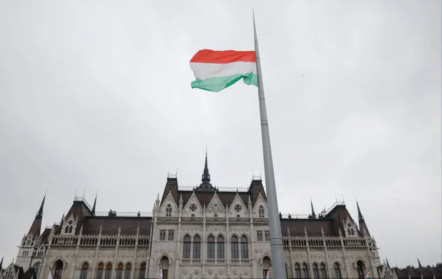 هەنگاریا دەنگ لەسەر ئەندامبوونی فینلاند لە ناتۆ دەدات