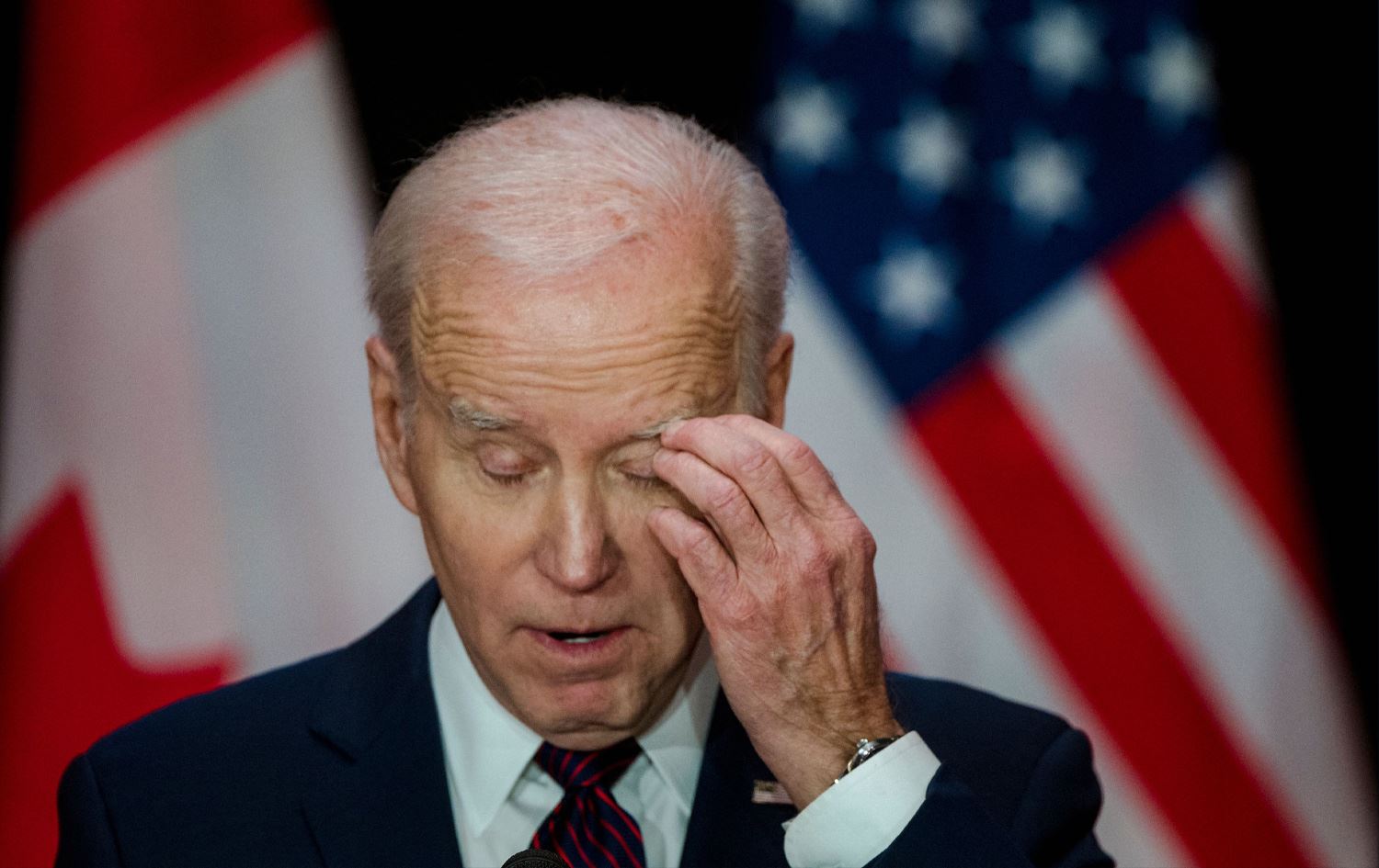 بایدن جارێکی دیکە لێی تێکچوو؛ لە جیاتی کەنەدا، دەستخۆشی لە چین دەکات