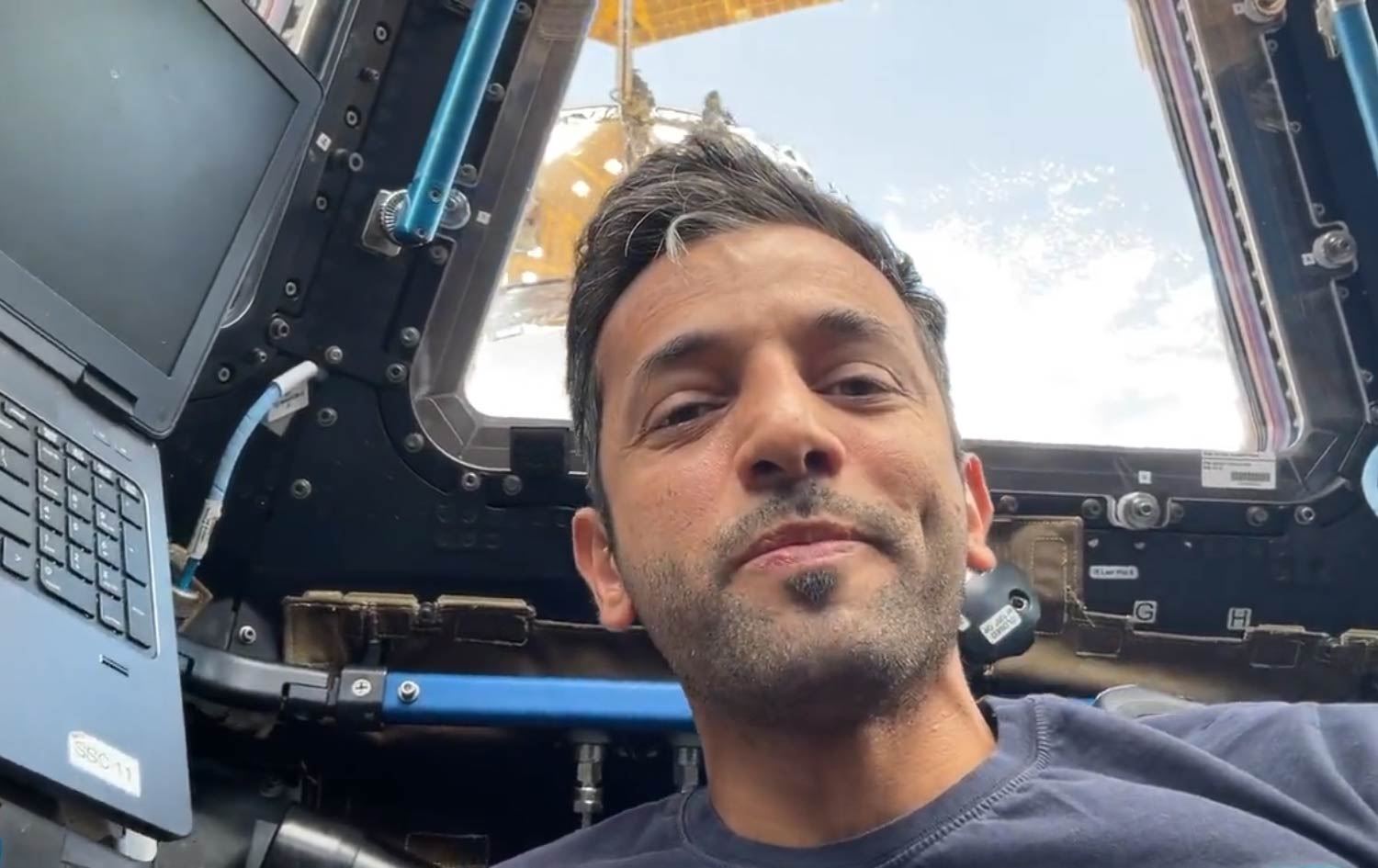 کەشتیوانە ئیماراتییەکە لە بۆشایی ئاسمان چۆن بەڕۆژوو دەبێت؟