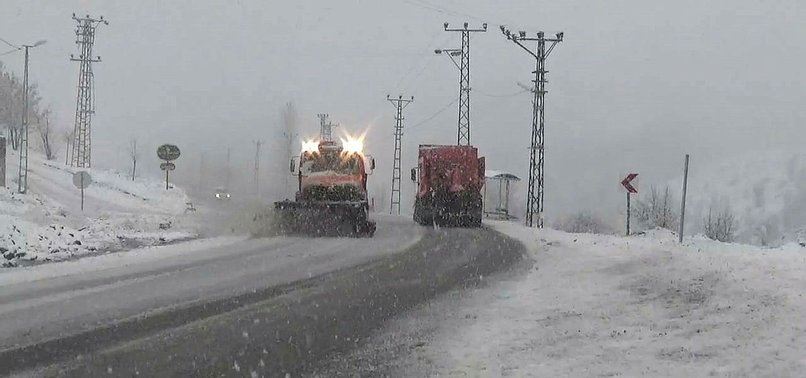 Dersim-Erzincan yolu TIR’lara kapatıldı