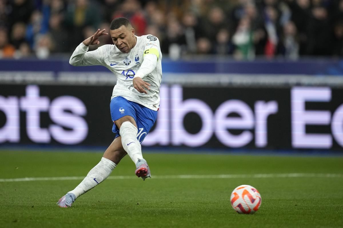 کاپتن ئێمباپێ هەڕەشە لە ئێرلەندا دەکات و کومان دەڵێ هەڵەکەمان راستدەکەینەوە