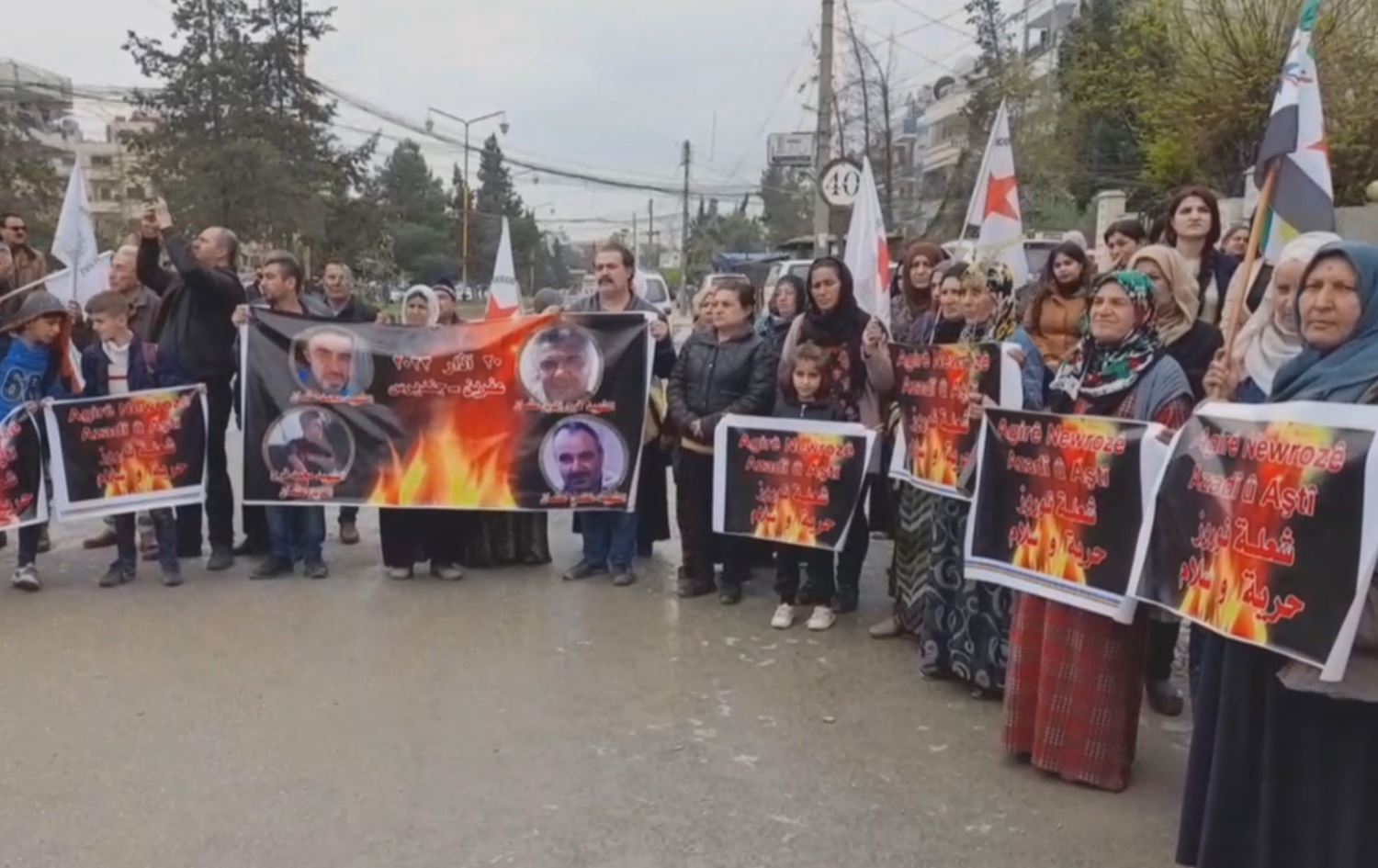 QAMIŞLO - Li ber avahiya NY dijî komkujiya Cindirêsê xwepêşandan hate kirin