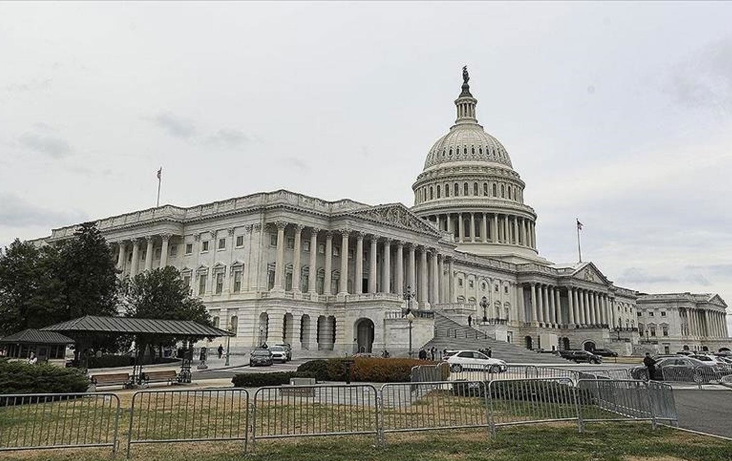 ABD Senatosu, Irak savaşı yetkilerinin kaldırılmasıyla ilgili tasarıyı onayladı