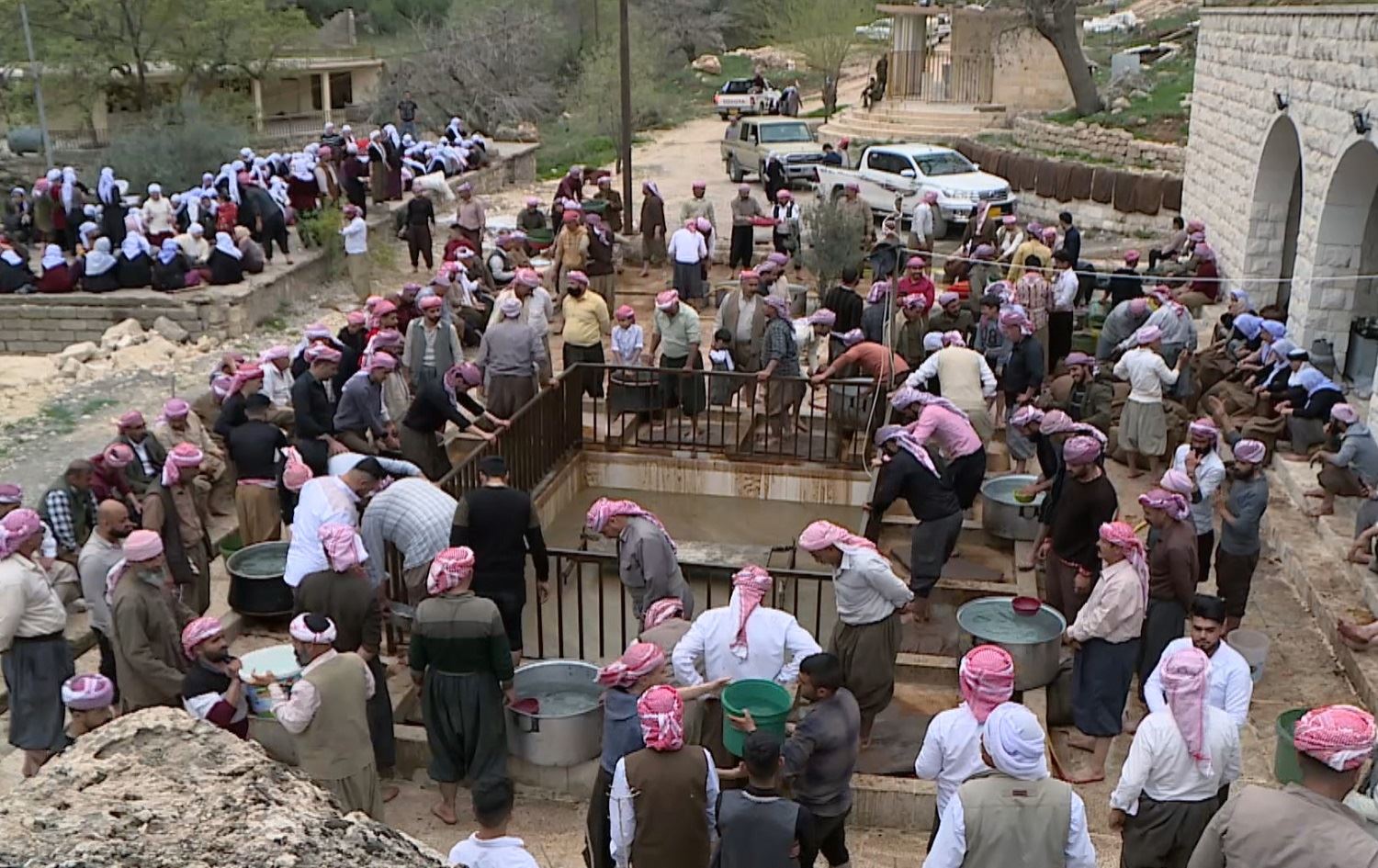 Li Perestgeha Lalişê merasîmên çêkirina zeyta zeytûnê birêve diçin