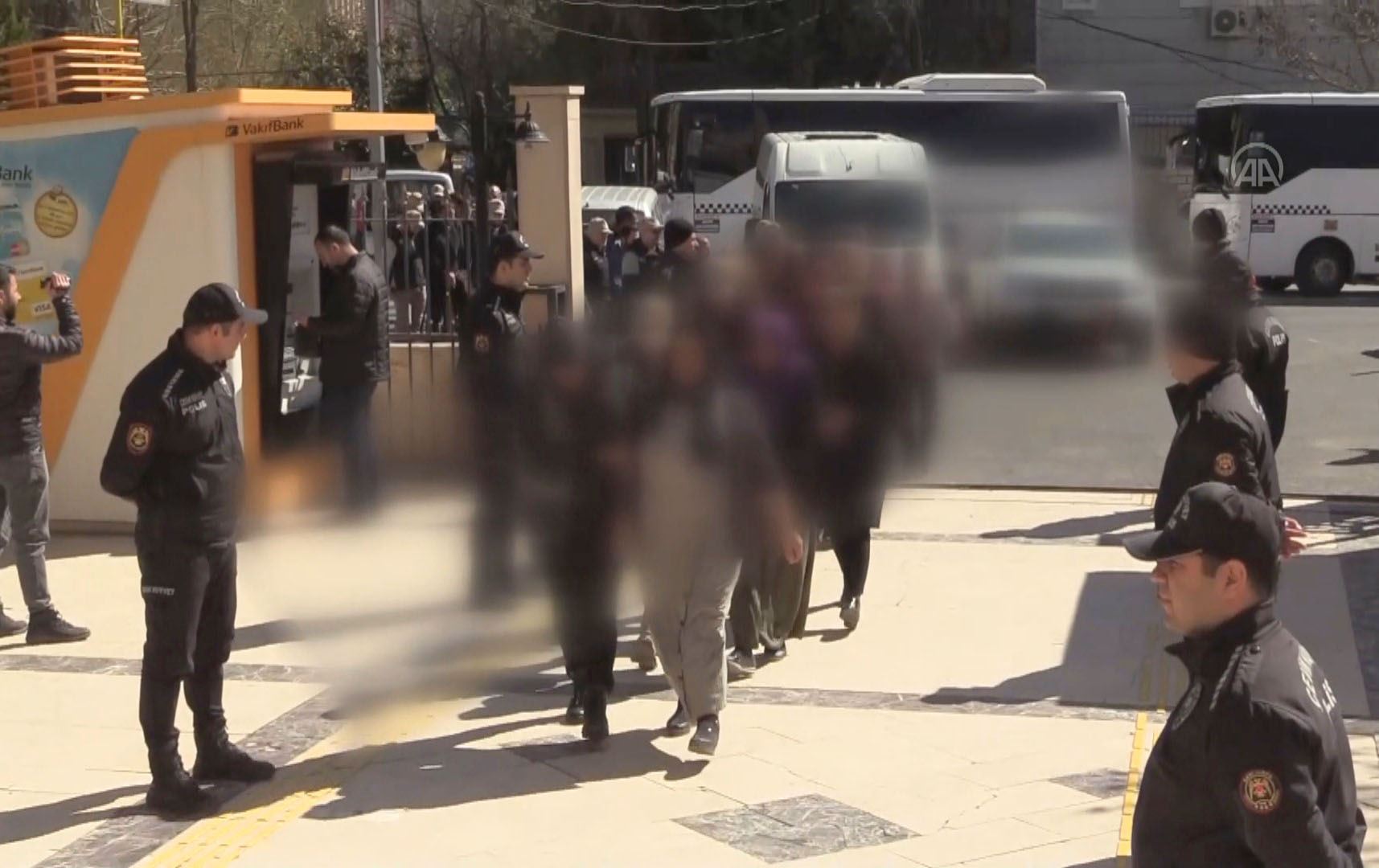 لە رووها 23 بەرپرس و ئەندامی هەدەپە و دەبەپە بە تۆمەتی پەکەکەبوون خرانە زیندانەوە