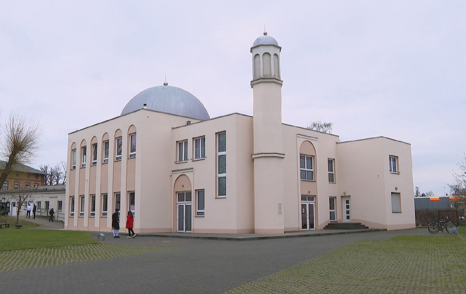 لە مزگەوتی خەدیجە لە بەرلین هەموو رەمەزانێک بەربانگی بەکۆمەڵ دەکرێتەوە