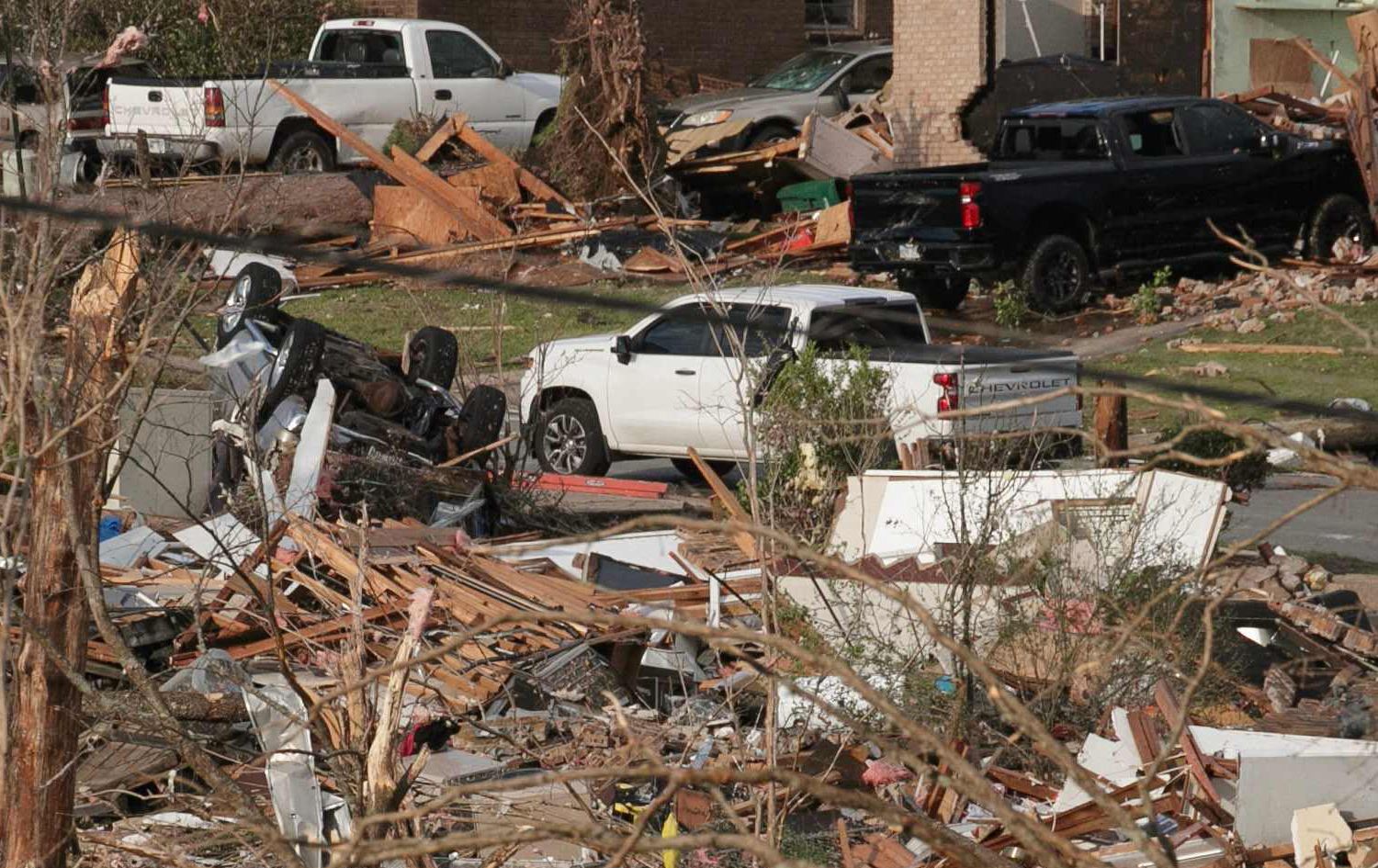 گەردەلوول و باهۆز لە ویلایەتە یەکگرتووەکانی ئەمریکا بوونە هۆی گیانلەدەستدانی 21 کەس