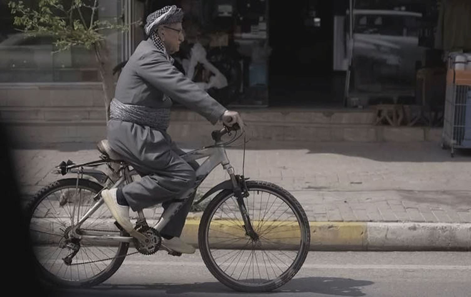 VİDEO - Erbil’in 84 yaşındaki bisiklet tutkunu ile tanışın