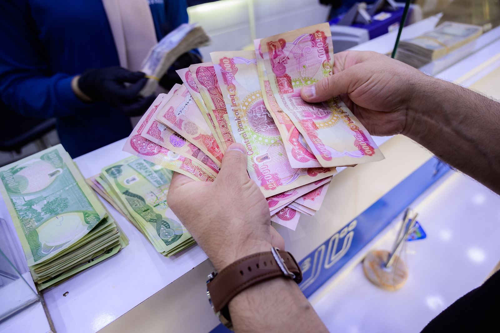 مووچەی لیوا هاوبەشەکان دابەشدەکرێت