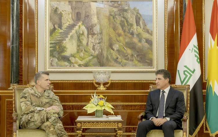 Generalê Amerîkî derbarê Pêşmergeyan de spasiya Nêçîrvan Barzanî kir