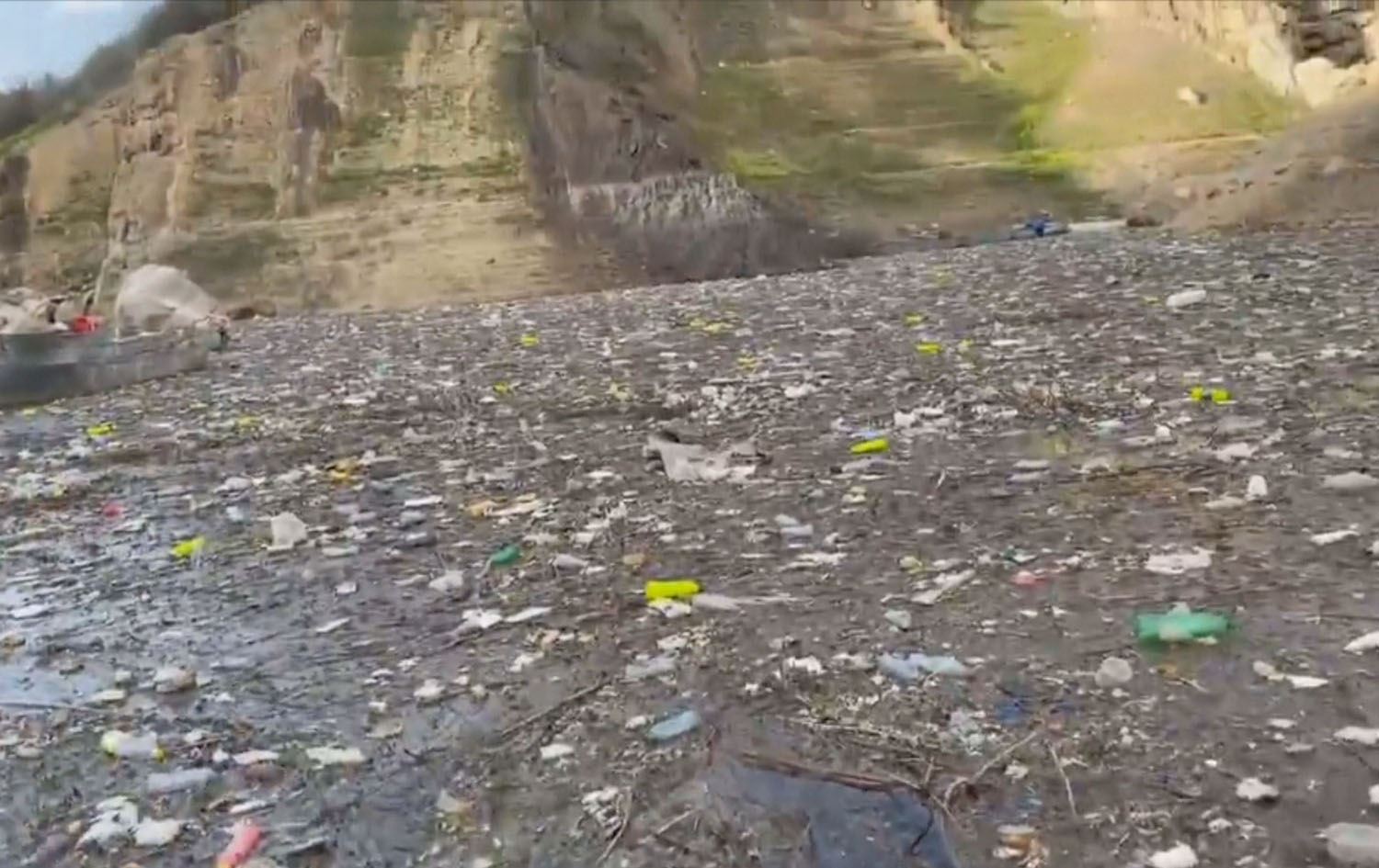 مامۆستایەکی زانکۆ: وەزارەتی تەندروستی لەبارەی ئاوی دەریاچەی دەربەندیخان هۆشداریی داوە