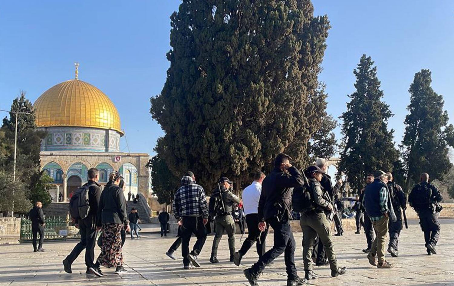 Mescid-i Aksa'daki baskın Batı Şeria'da protesto edildi: Bir İsrail askeri yaralandı